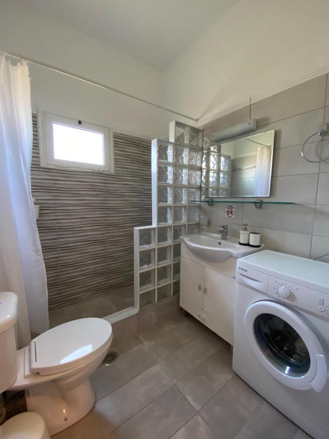 Mpanos Sea Apartment 2 Loutra Oraias Elenis Exteriör bild